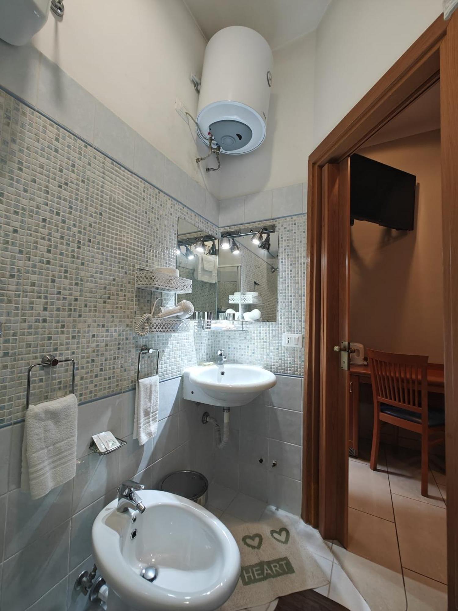 Domus Roxy Hotel Róma Kültér fotó