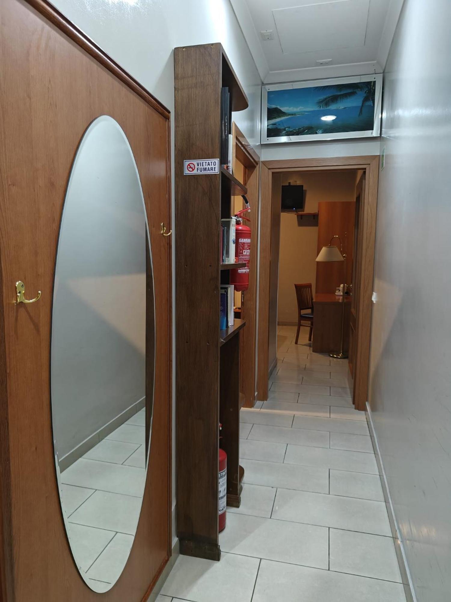 Domus Roxy Hotel Róma Kültér fotó