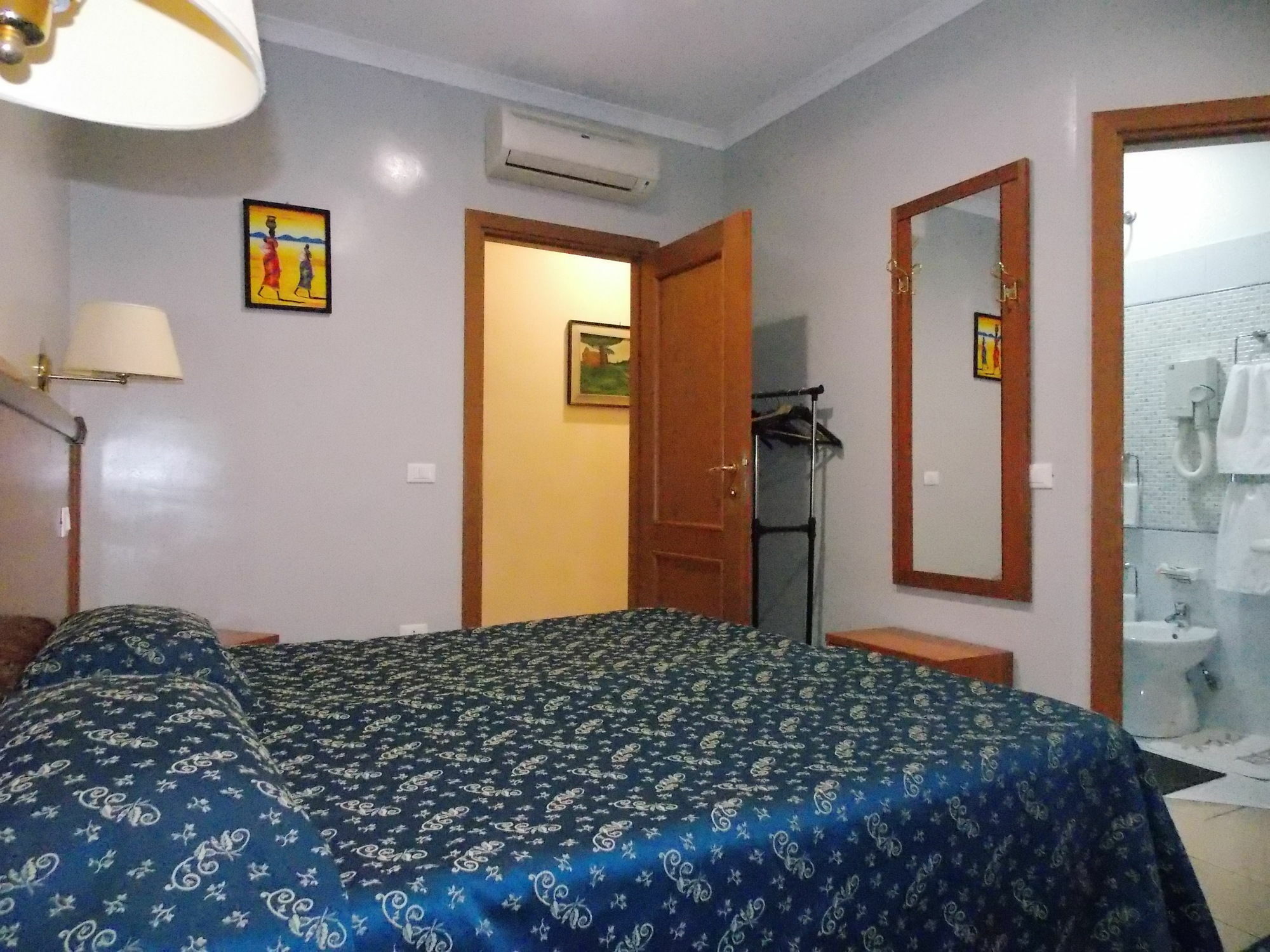 Domus Roxy Hotel Róma Kültér fotó