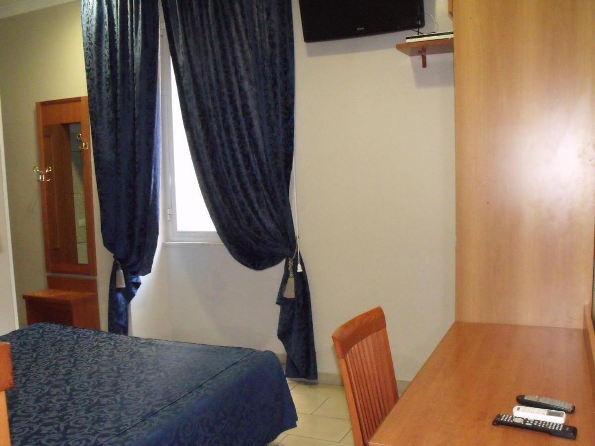 Domus Roxy Hotel Róma Kültér fotó